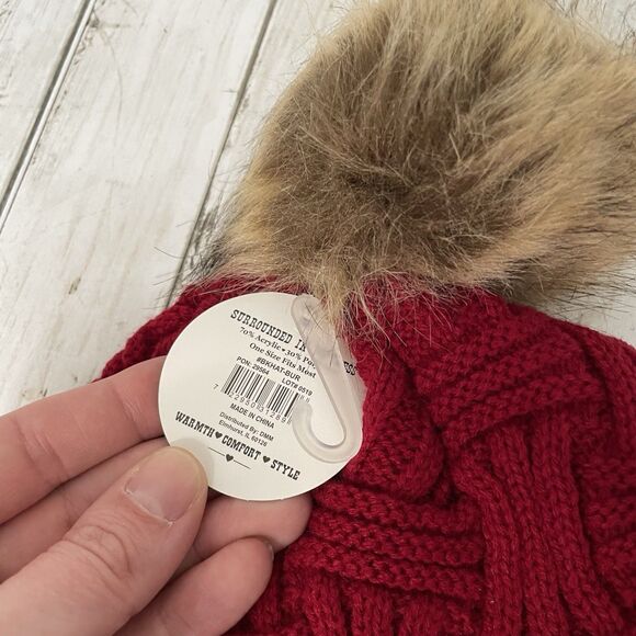 Britt’s Knits Plush Lined Knit Hat W/Faux Fur Pom & Matching Glove Set R… - Picture 5 of 9
